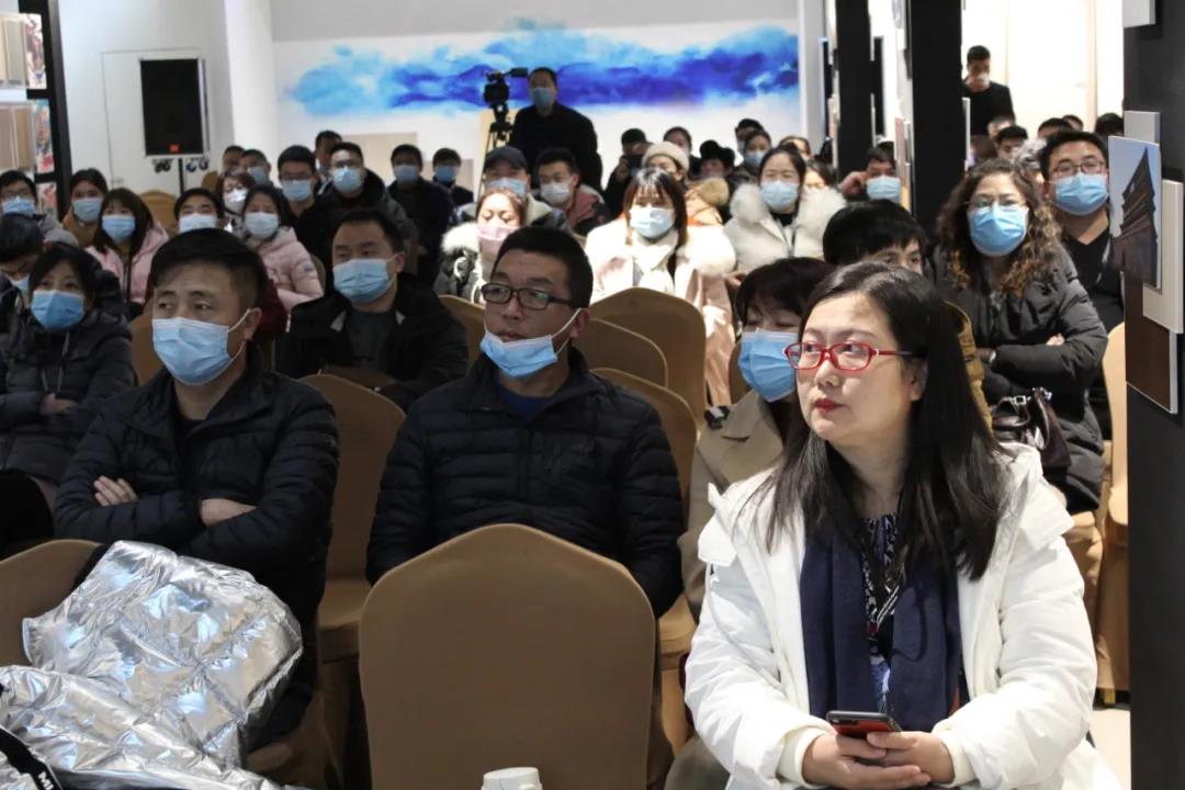 恭喜！華洲木業(yè)（陜西）運營中心首航儀式暨供應(yīng)鏈賦能模式發(fā)布會圓滿舉辦！(圖10)